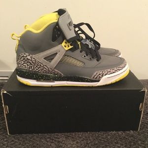 JORDAN Spizike BG shoes